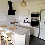 T2 Avec Terrasse Apartman *
