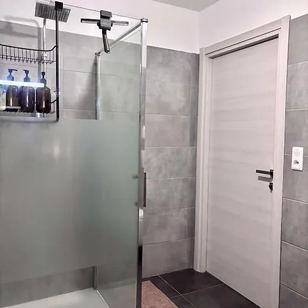 Daire T2 Avec Terrasse